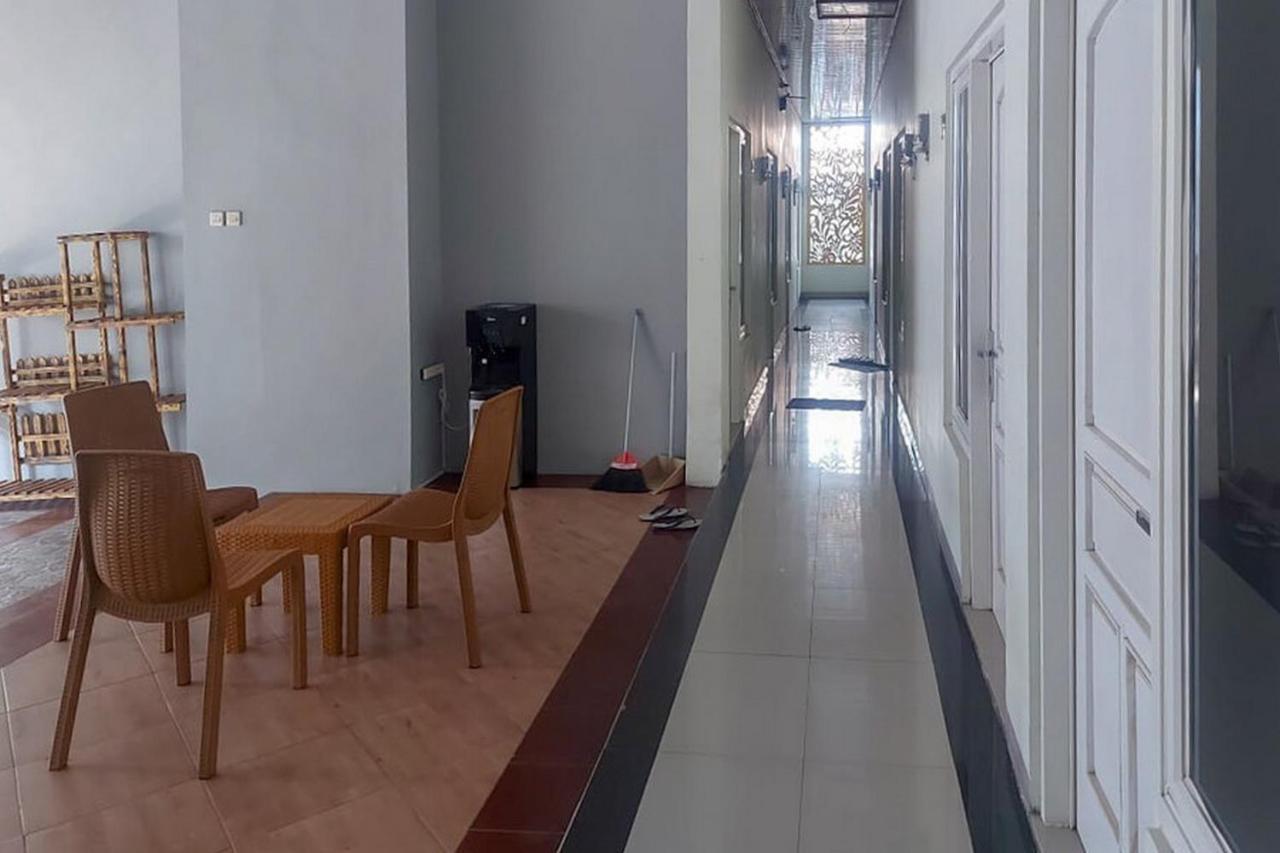 Koolkost @ Jalan Tirto Agung Hotell Srondolwetan Exteriör bild